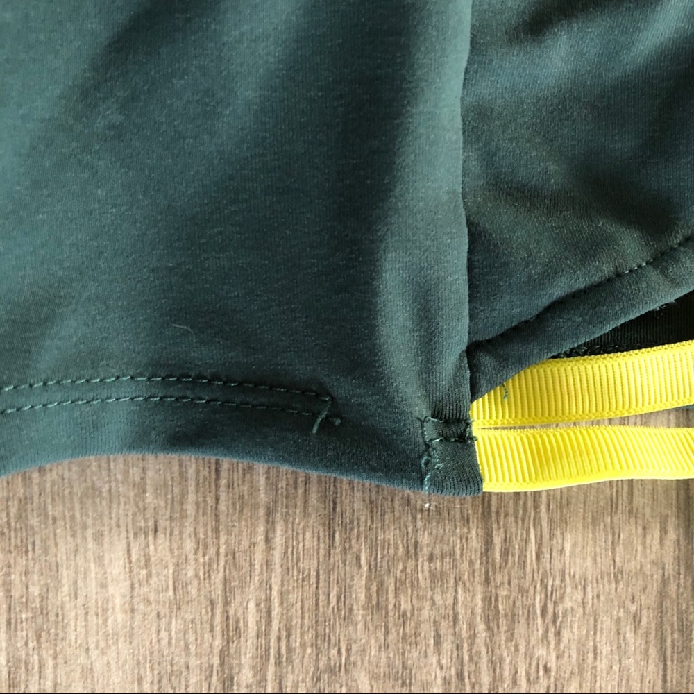 Fabletics Shellie Midi Sports Bra - Picture 6 of 7